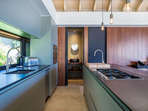St. Barts Home 985784