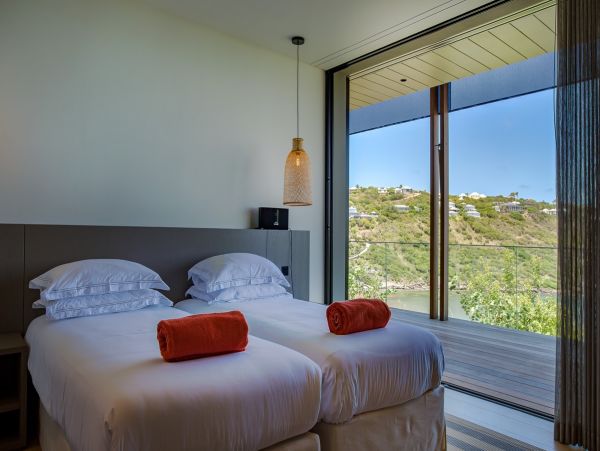 St. Barts Home 985784