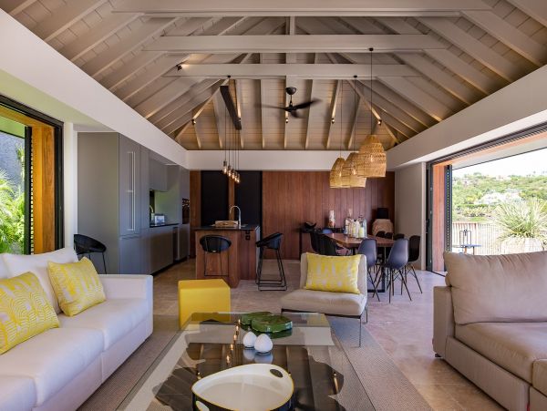 St. Barts Home 985784