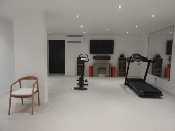 St. Barts Home 985785