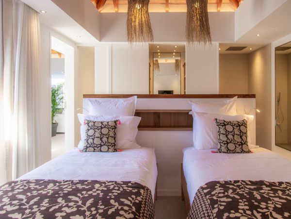 St. Barts Home 985785
