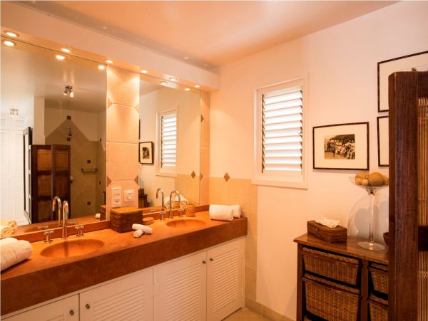 St. Barts Home 985786
