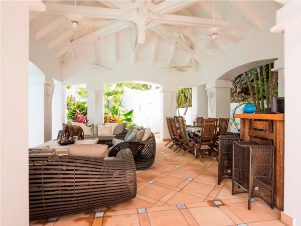 St. Barts Home 985786
