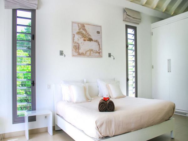 St. Barts Home 985788