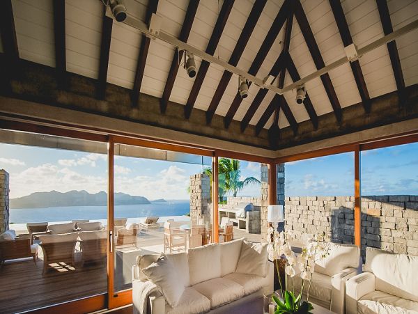 St. Barts Home 985789