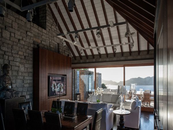 St. Barts Home 985789