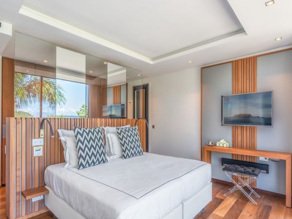 St. Barts Home 985790