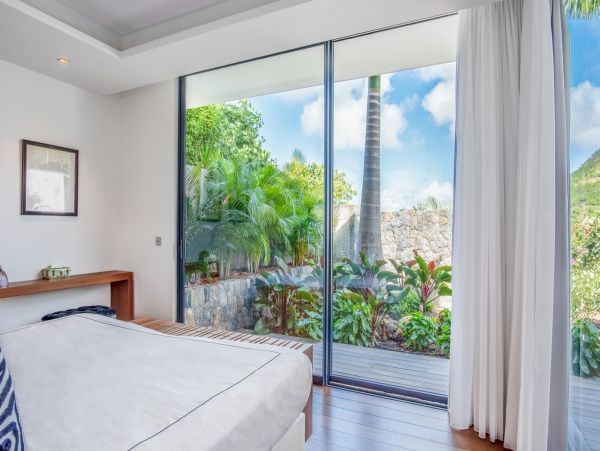 St. Barts Home 985790