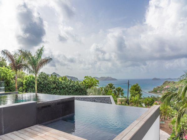 St. Barts Home 985790
