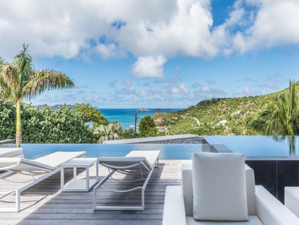 St. Barts Home 985790