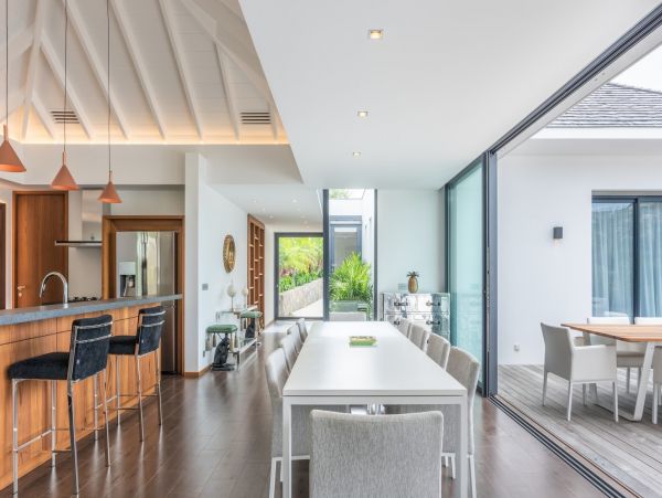 St. Barts Home 985790