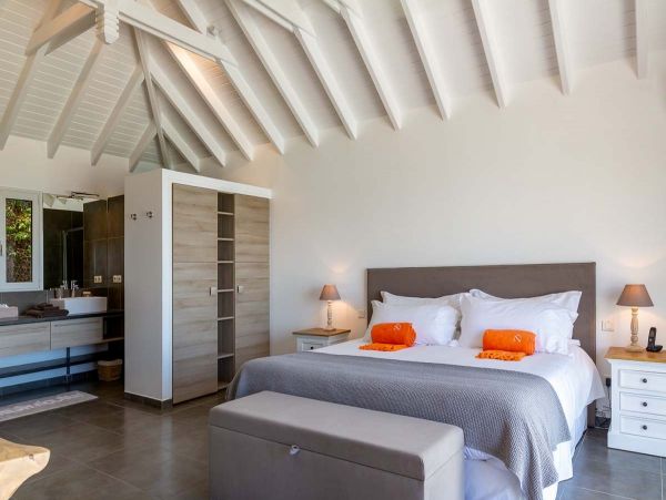 St. Barts Home 985792