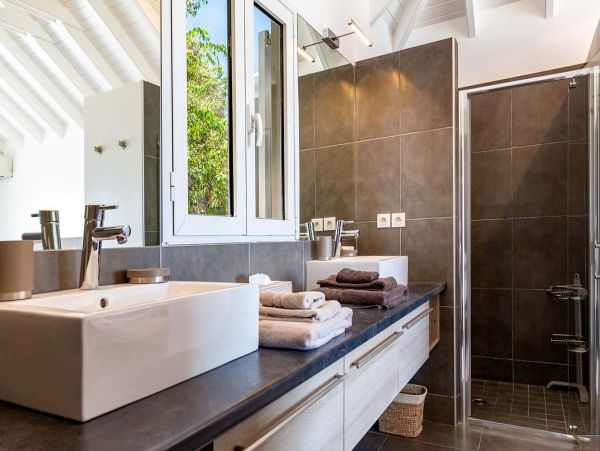 St. Barts Home 985792