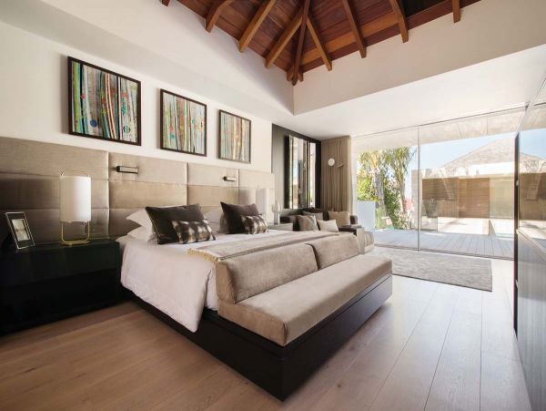 St. Barts Home 985793