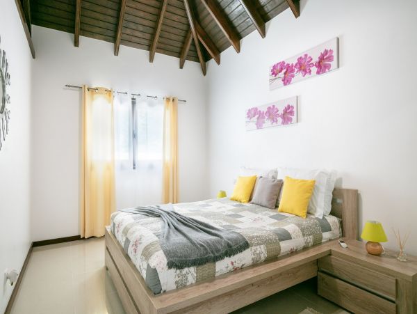 St. Barts Home 985795