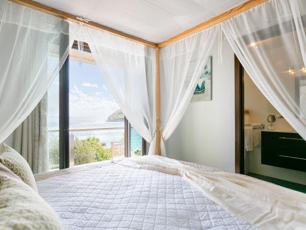 St. Barts Home 985795