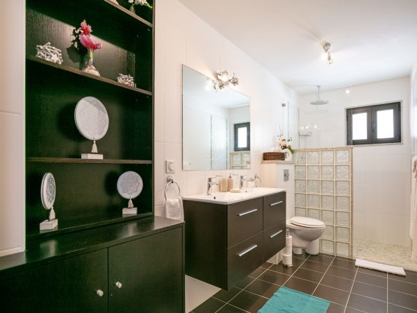 St. Barts Home 985795