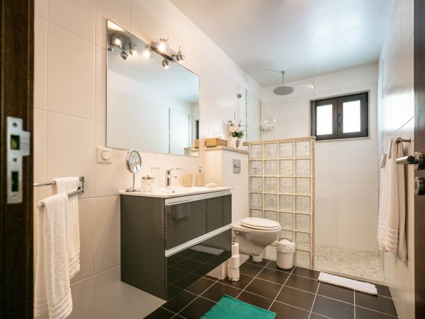 St. Barts Home 985795