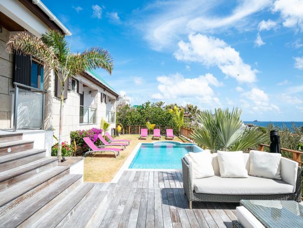 St. Barts Home 985795
