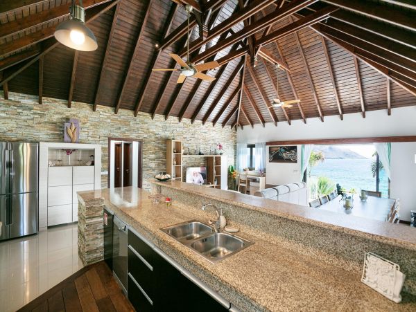 St. Barts Home 985795