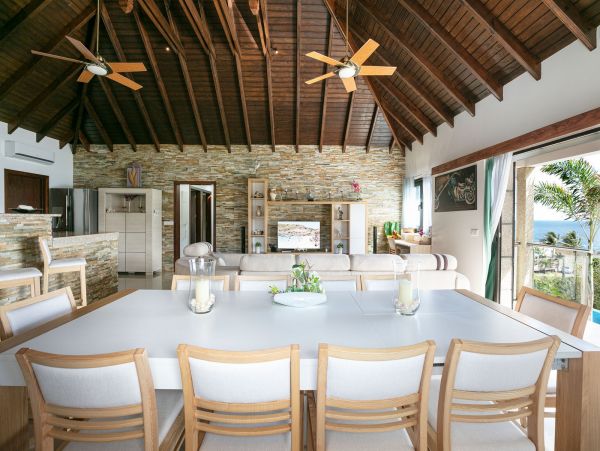 St. Barts Home 985795