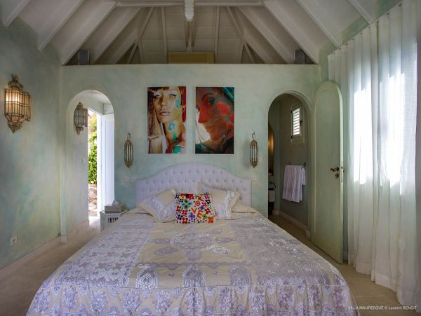 St. Barts Home 985796