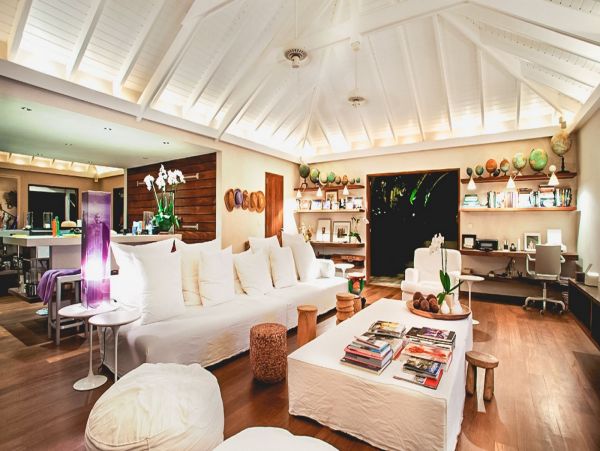 St. Barts Home 985797