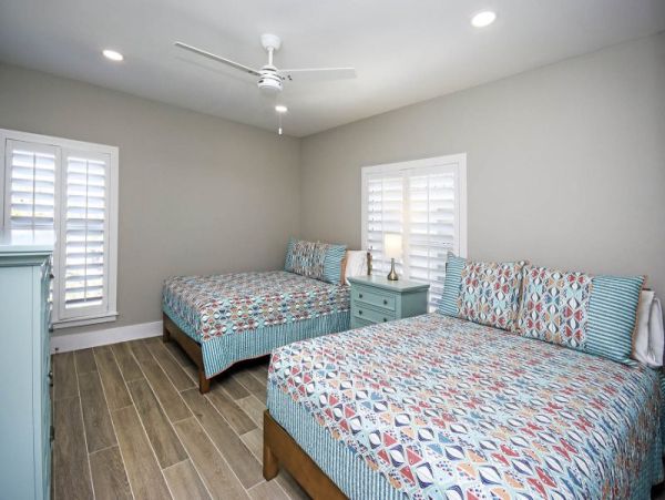 Direct Gulf Front Condo With 3 Bedrooms Sleeps 8 Guests