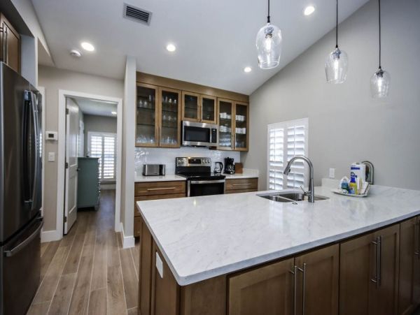 Direct Gulf Front Condo With 3 Bedrooms Sleeps 8 Guests