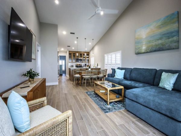 Direct Gulf Front Condo With 3 Bedrooms Sleeps 8 Guests