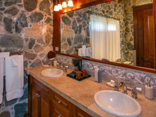 St. John Home 985803