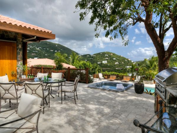St. John Home 985803