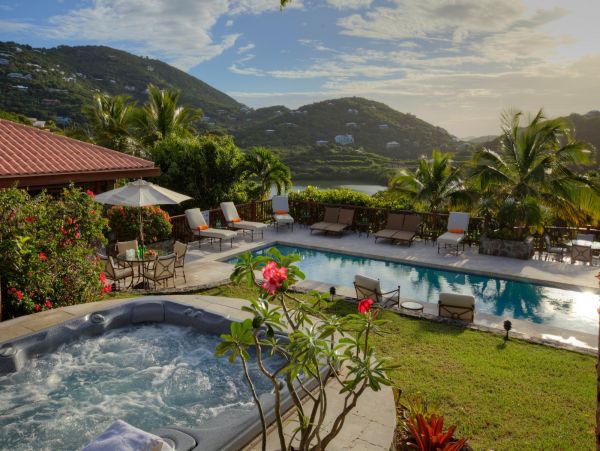 St. John Home 985803