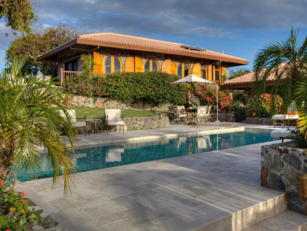 St. John Home 985803