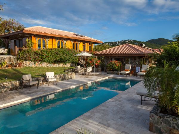 St. John Home 985803