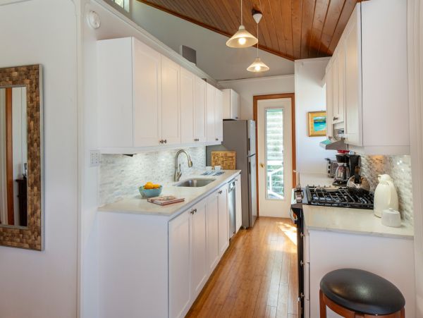 St. John Home 985805