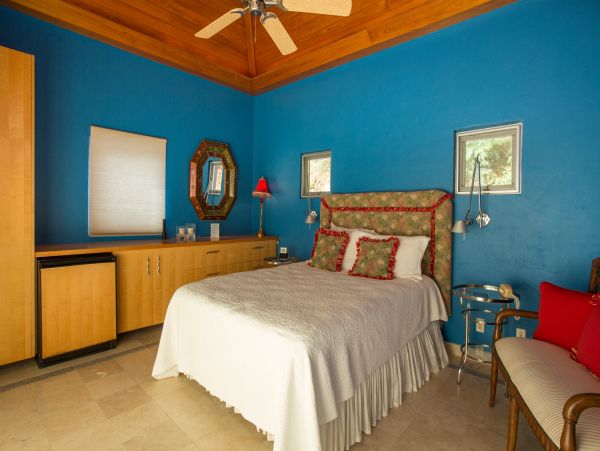 St. John Home 985807