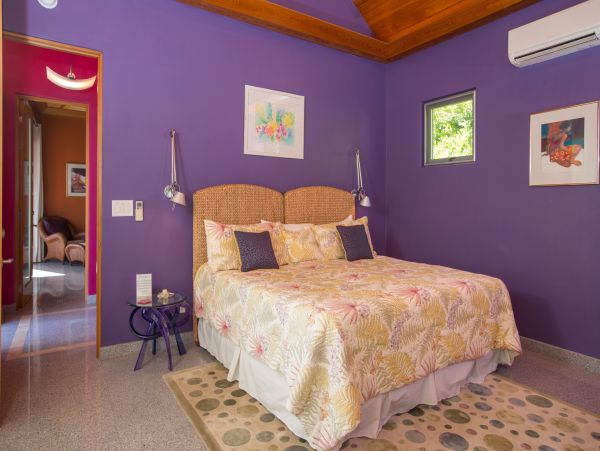 St. John Home 985807