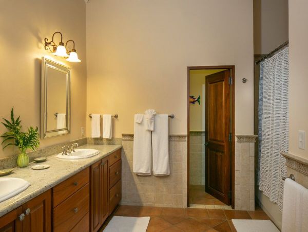 St. John Home 985809