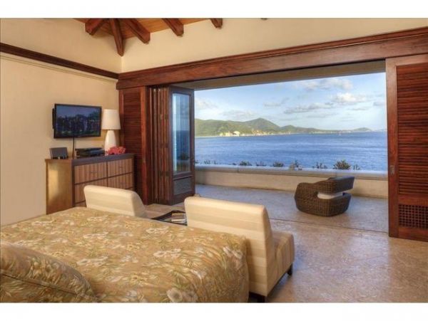 St. John Home 985810