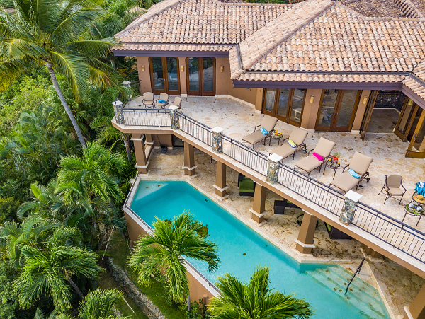 St. John Home 985821