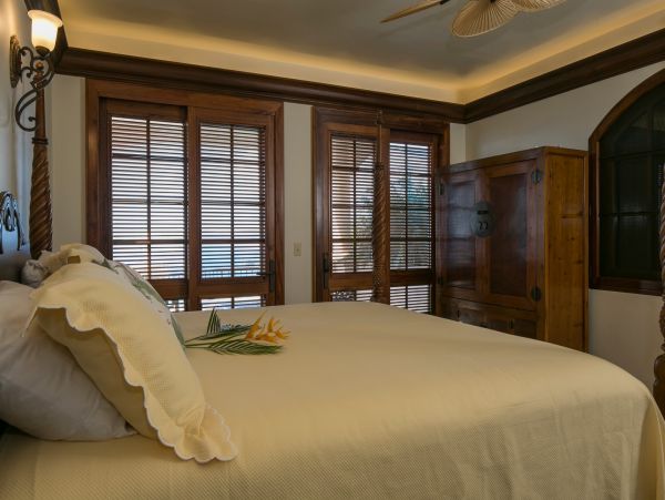 St. John Home 985822
