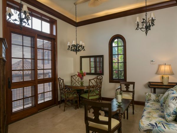 St. John Home 985822
