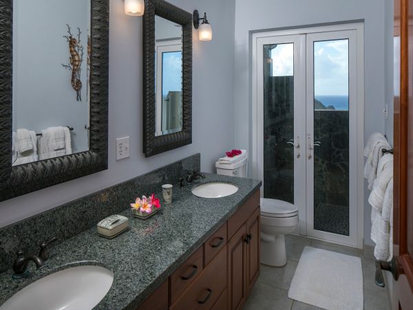 St. John Home 985823