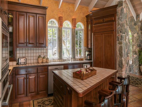 St. John Home 985825