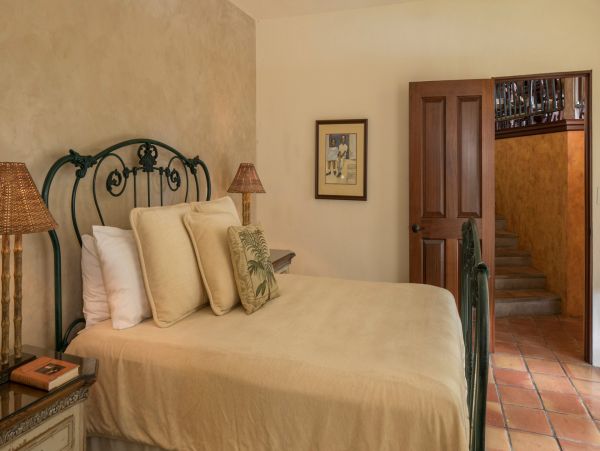 St. John Home 985825