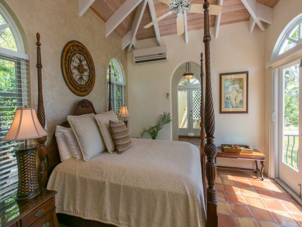St. John Home 985825