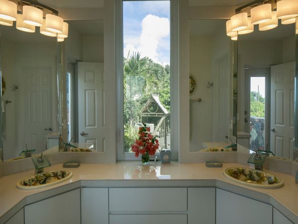 St. John Home 985829