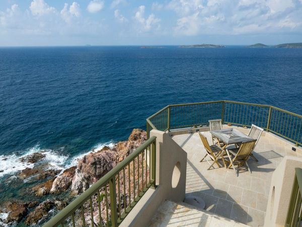 St. John Home 985829