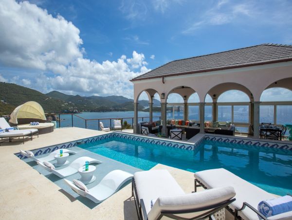 St. John Home 985831